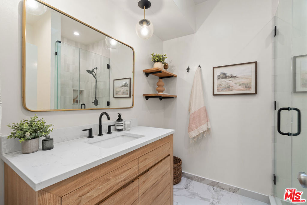 11928 Kiowa Avenue 302 Property Photo 20