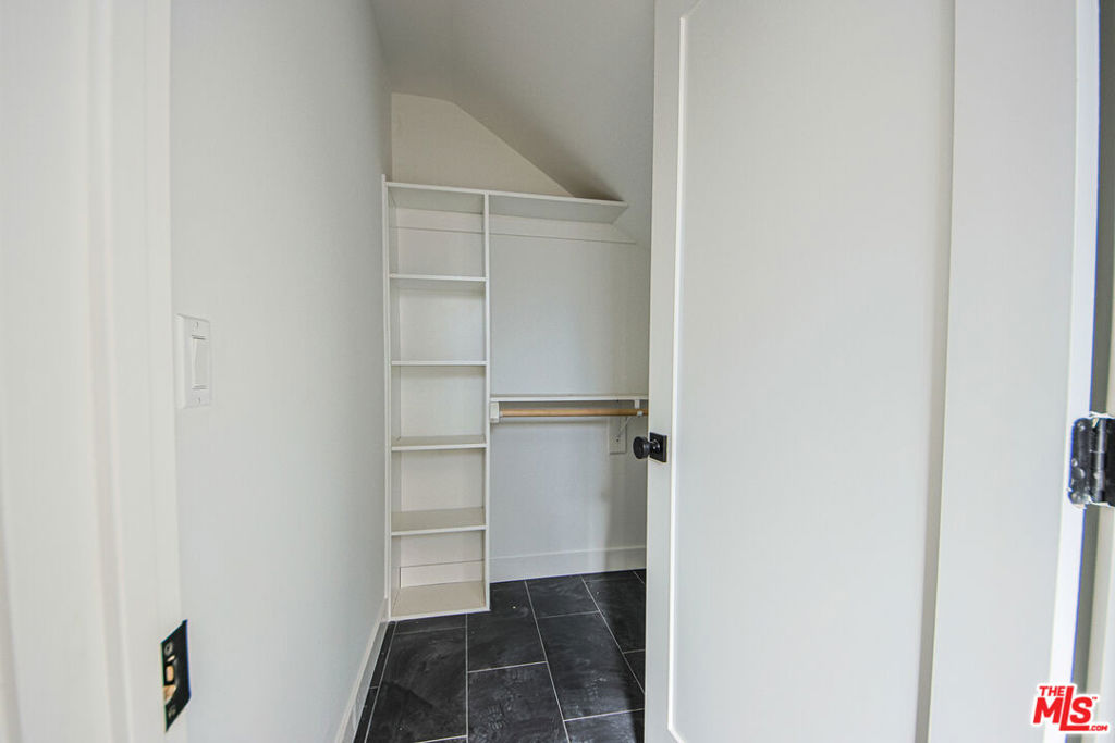 6401 Odessa Avenue Property Photo 16