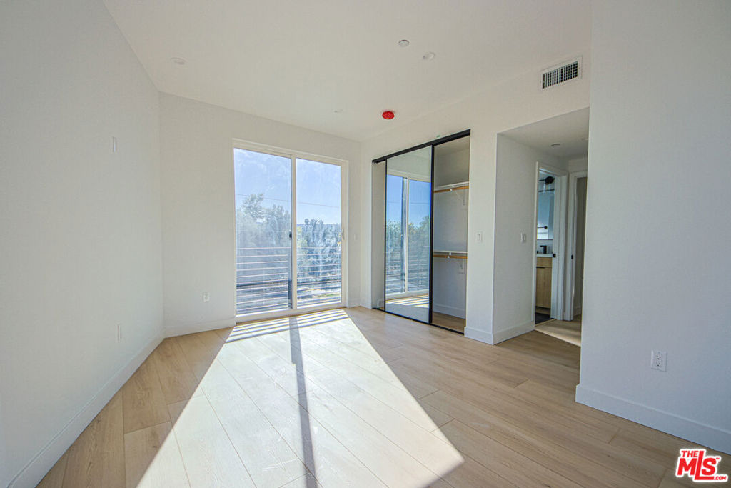6401 Odessa Avenue Property Photo 30