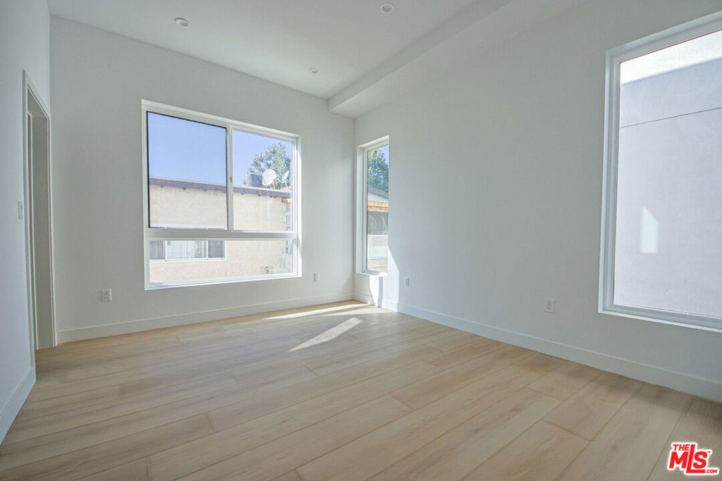 6401 Odessa Avenue Property Photo 37