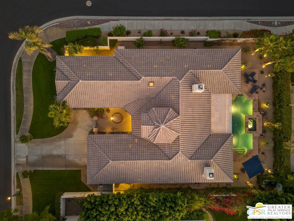 51 Killian Way Property Photo 18