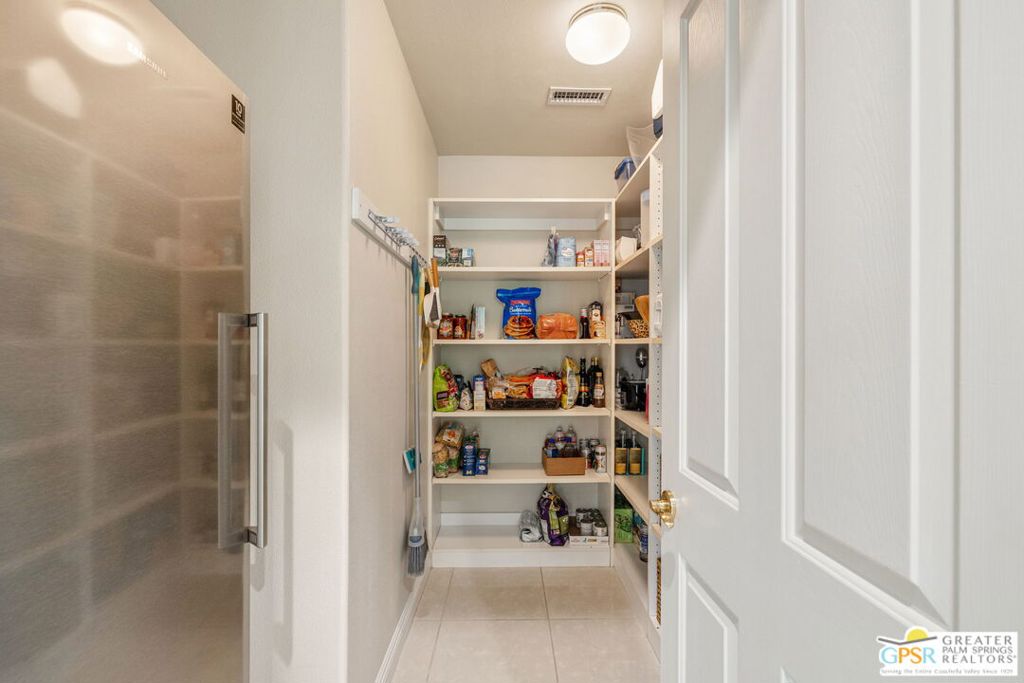 51 Killian Way Property Photo 30