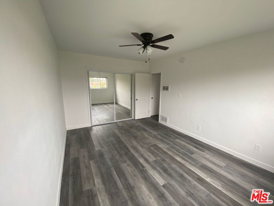 6744 Woodley Avenue 25 Property Photo 5