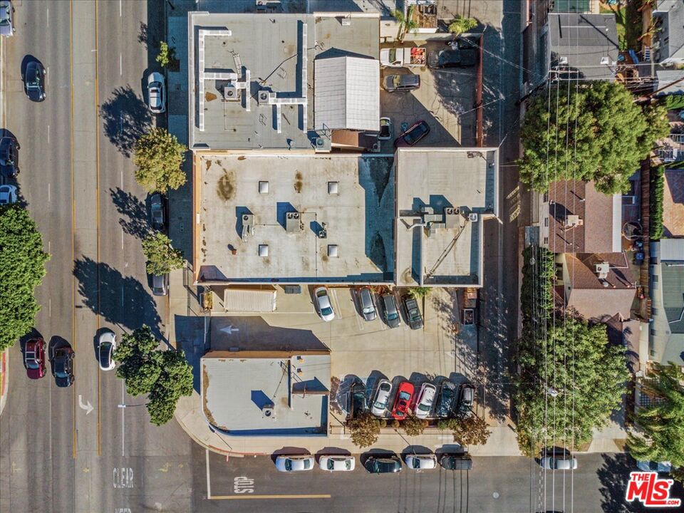 1014 W Magnolia Boulevard Property Photo 19