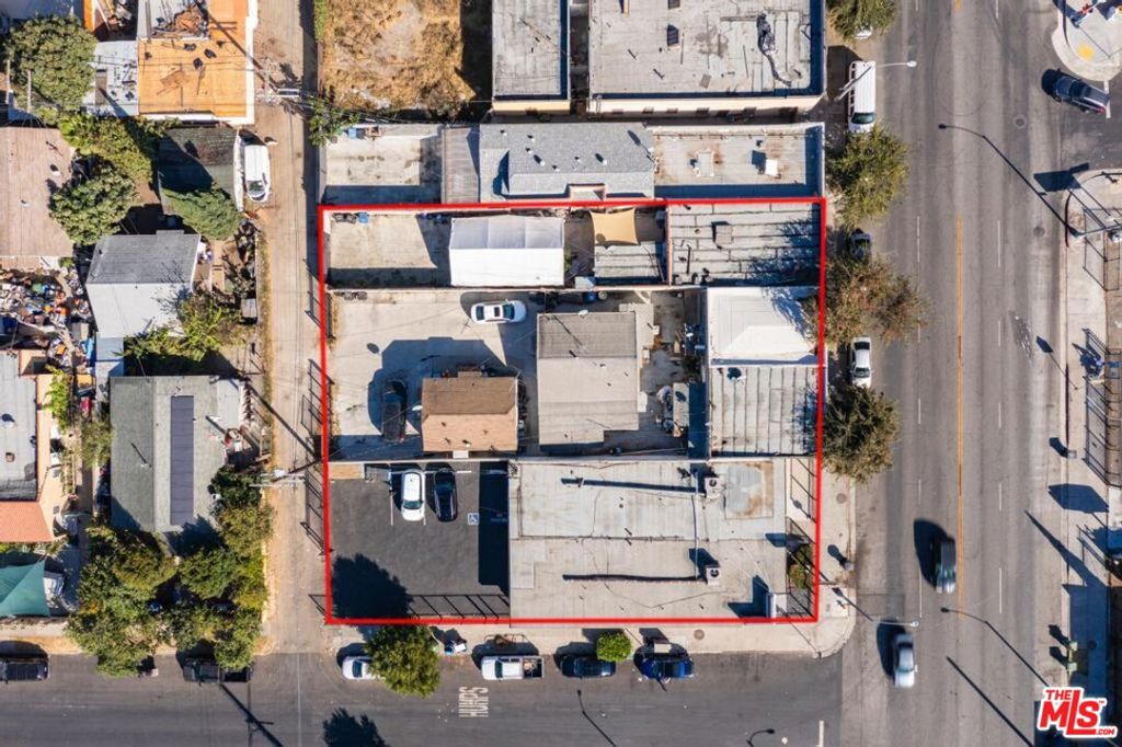 6065 S Vermont Avenue Property Photo 11
