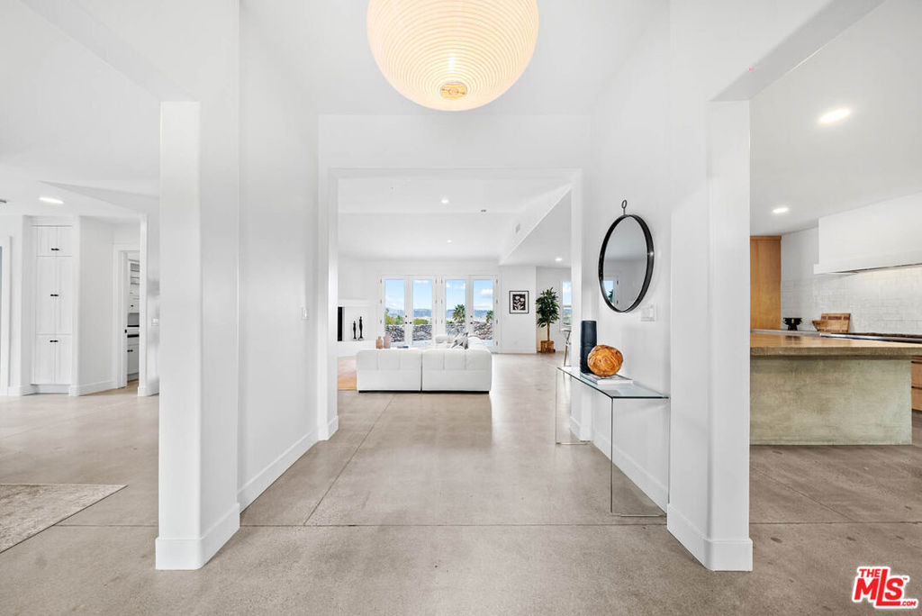 32070 Via Vera Property Photo