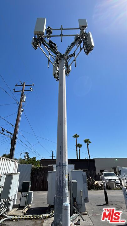 1325 S Main Street Property Photo 25