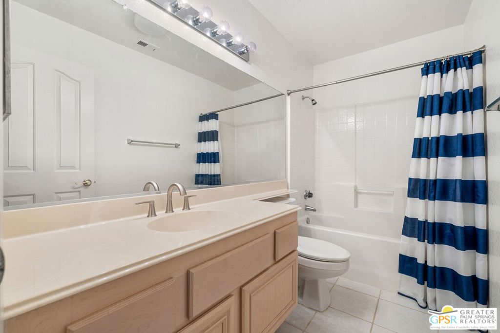 47785 Via Jardin Property Photo 47