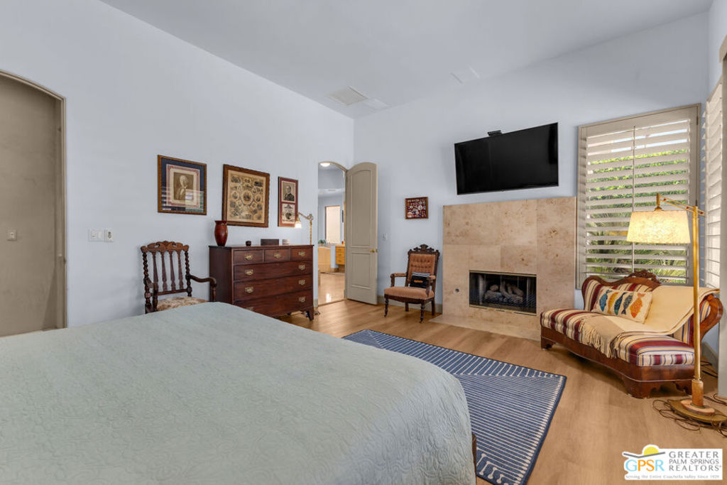 64930 Montevideo Way Property Photo 11