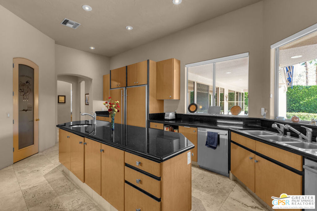 64930 Montevideo Way Property Photo 36