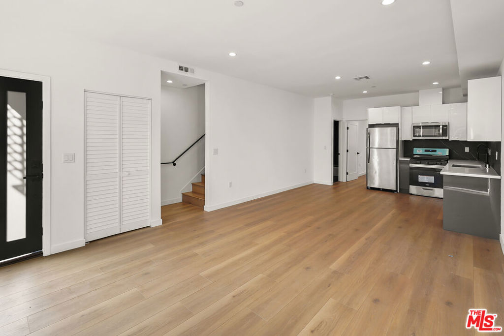 1731 S New Hampshire Avenue Property Photo 11