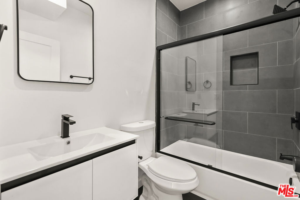 1731 S New Hampshire Avenue Property Photo 22