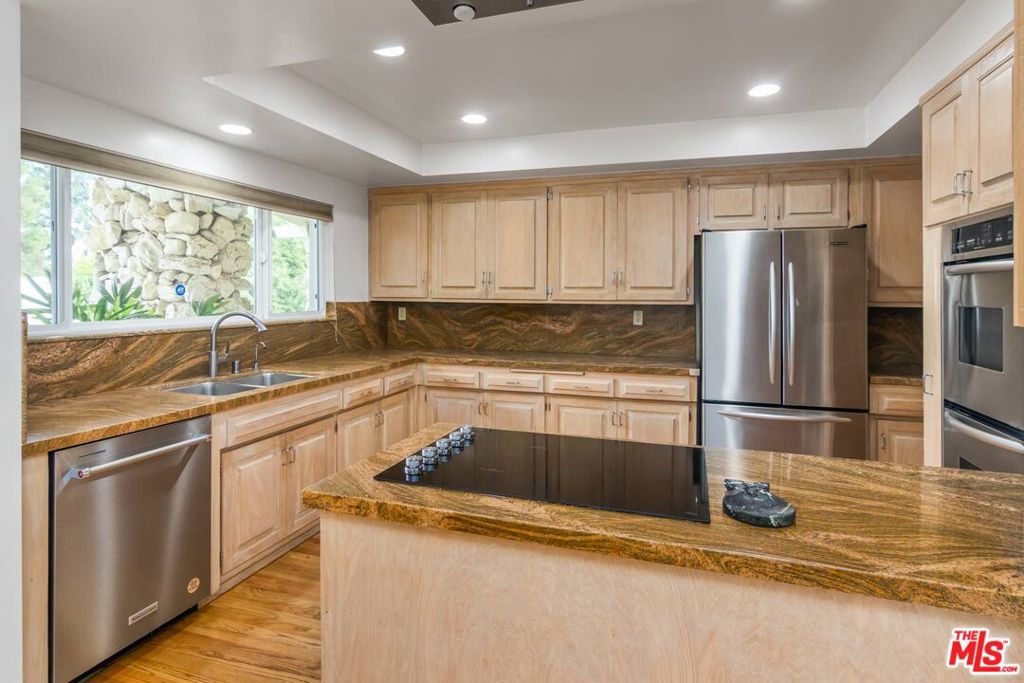17016 Adlon Road Property Photo 12