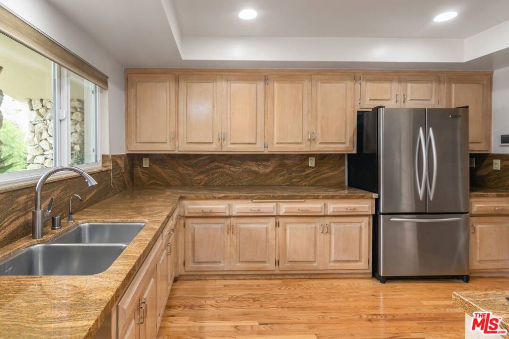 17016 Adlon Road Property Photo 13