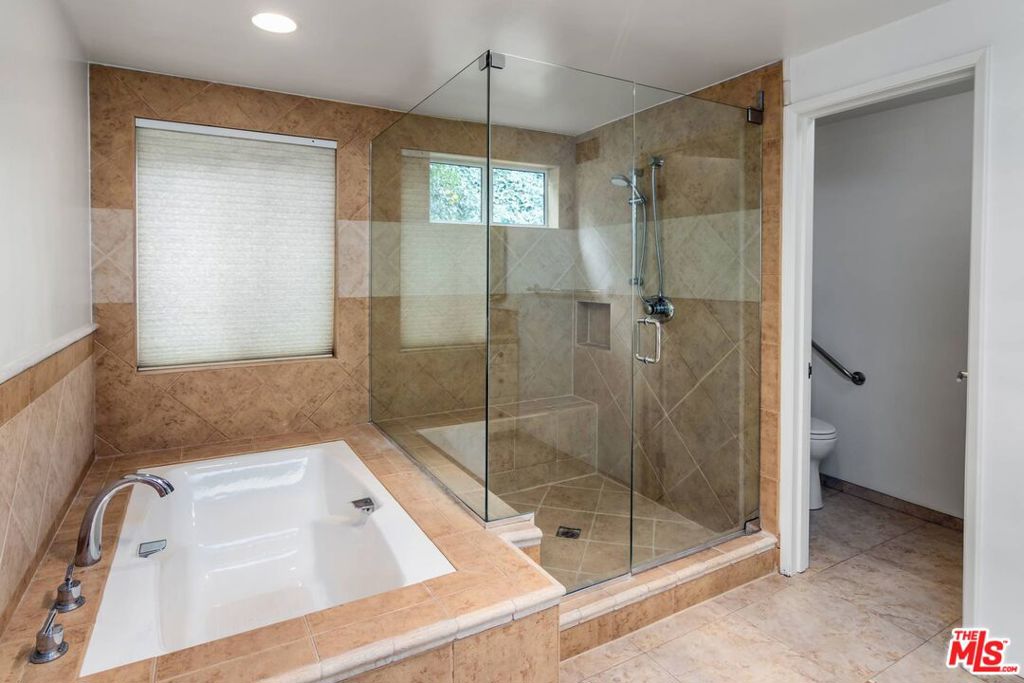 17016 Adlon Road Property Photo 24