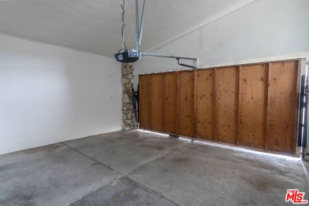 17016 Adlon Road Property Photo 29