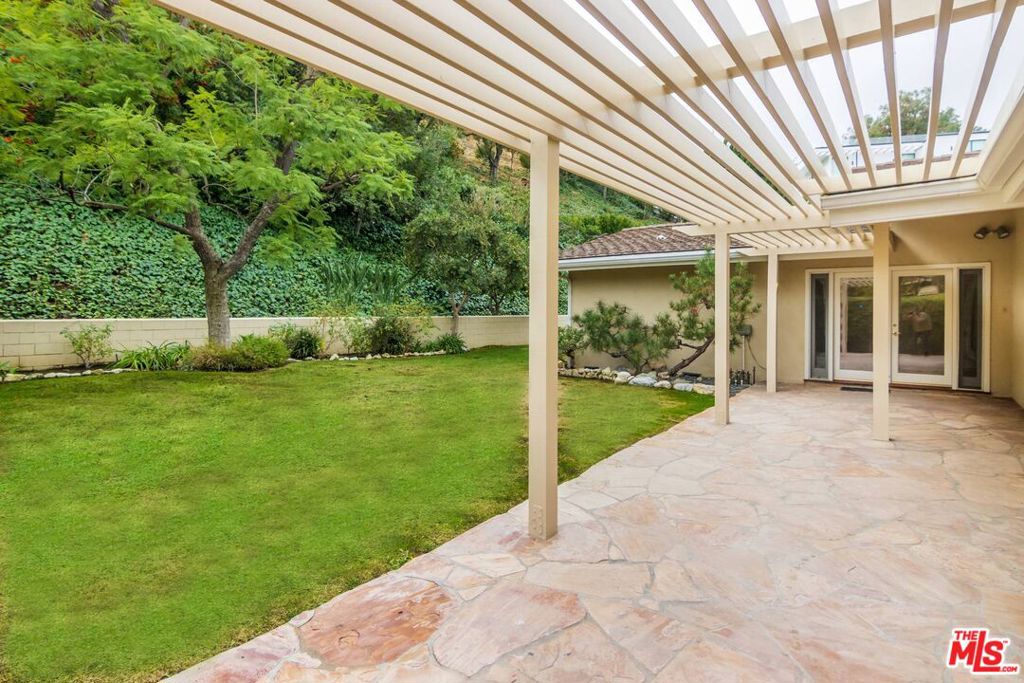17016 Adlon Road Property Photo 30