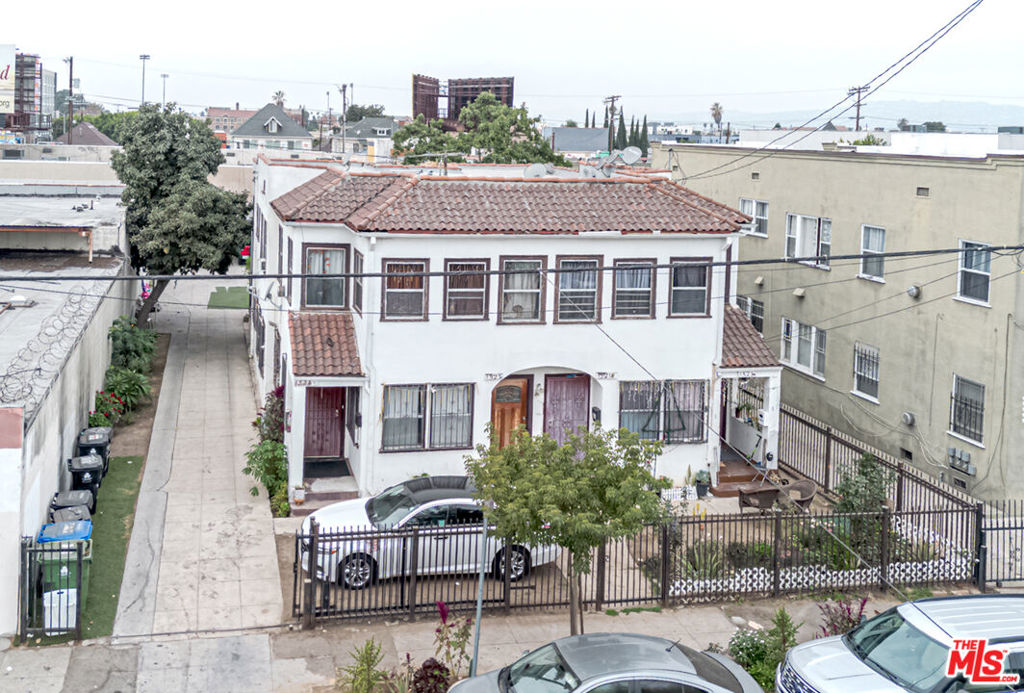 1521 Menlo Avenue Property Photo