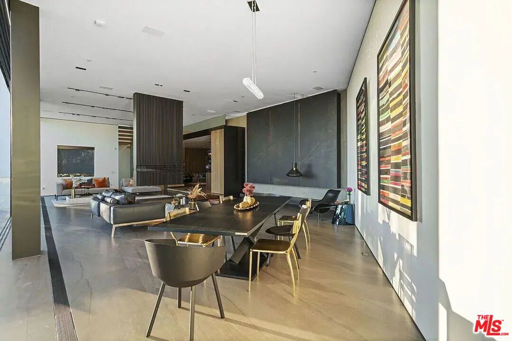 8790 Appian Way Property Photo 11