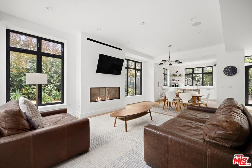 1037 21st Street Property Photo 1