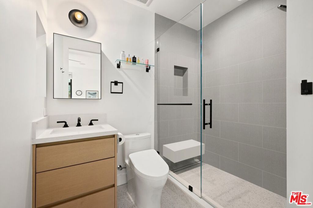 1037 21st Street Property Photo 6