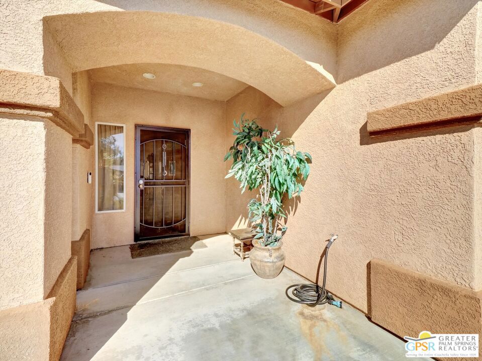 66634 Cahuilla Avenue Property Photo 4