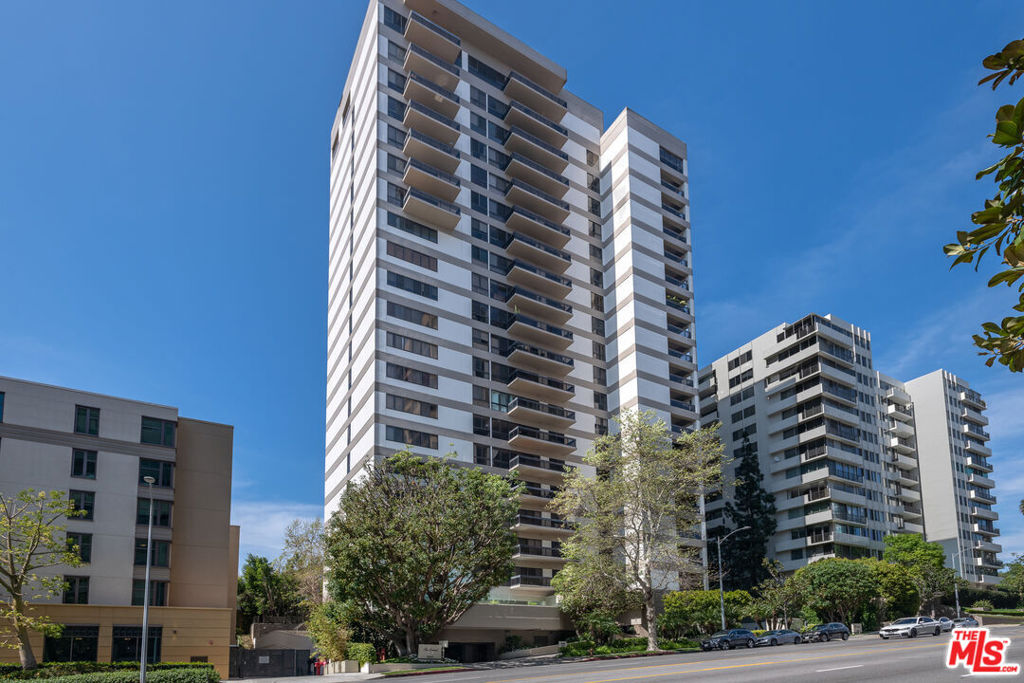 10445 Wilshire Boulevard 904 Property Photo 2