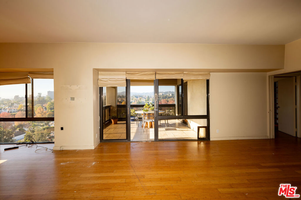 10445 Wilshire Boulevard 904 Property Photo 12