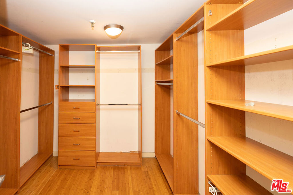 10445 Wilshire Boulevard 904 Property Photo 16