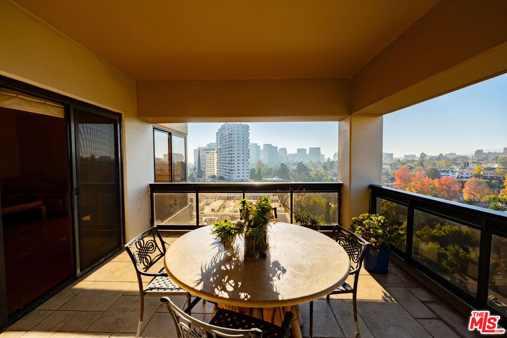 10445 Wilshire Boulevard 904 Property Photo 19