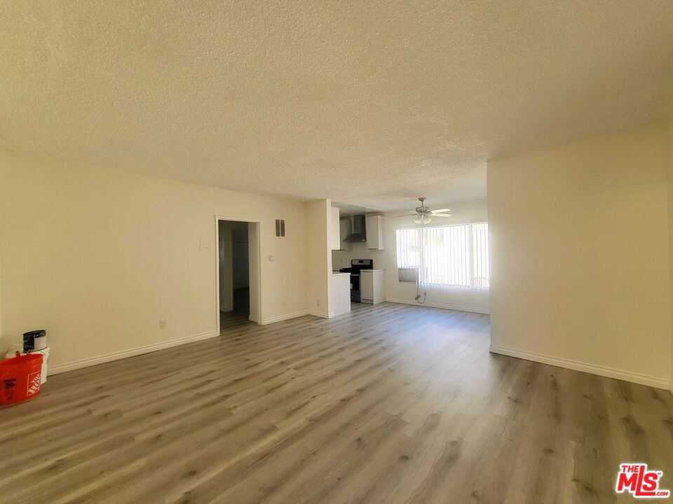 1118 Waterloo Street 12 Property Photo 10