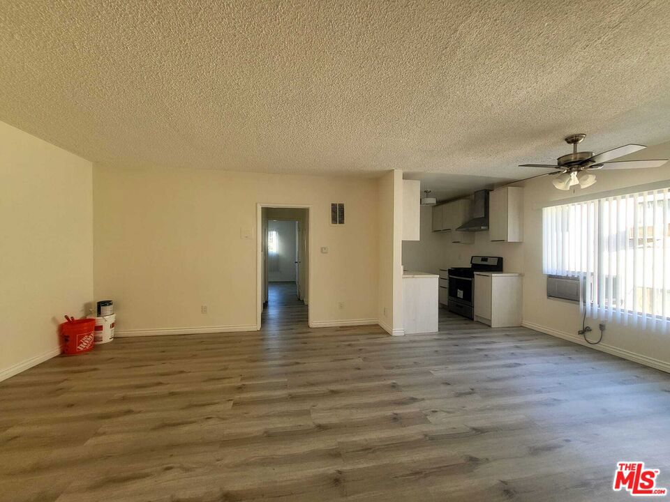 1118 Waterloo Street 12 Property Photo 14