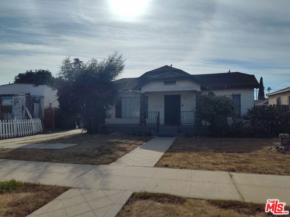 1850 W 80th Street Property Photo 1