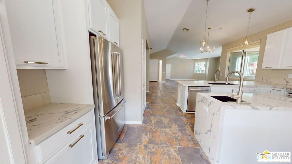 2869 La Cadena Court Property Photo 7