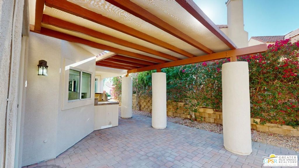 2869 La Cadena Court Property Photo 13