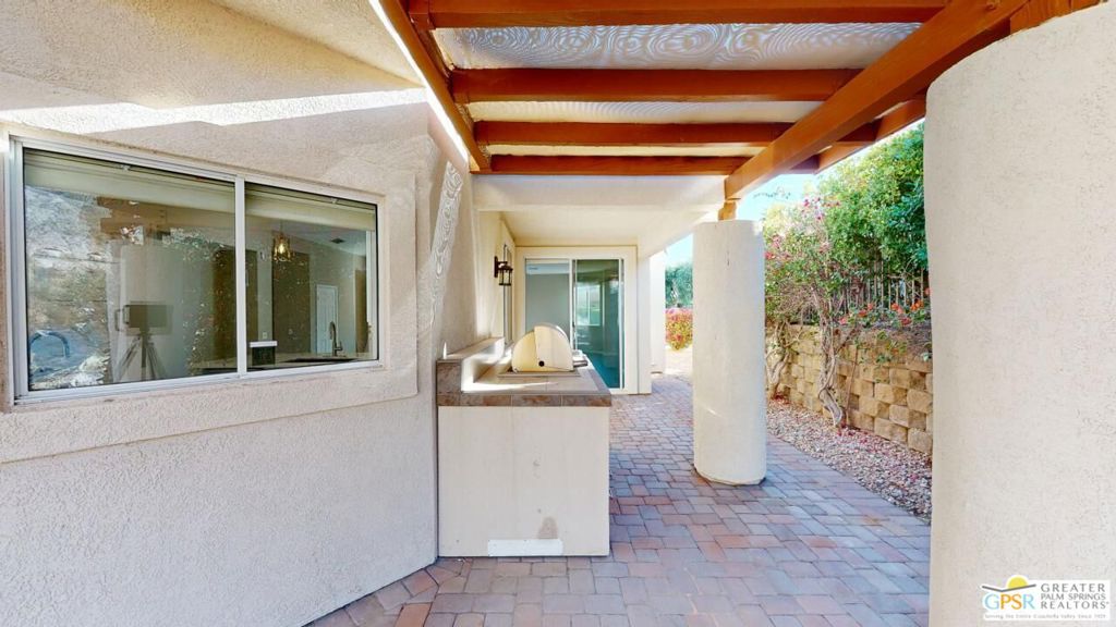 2869 La Cadena Court Property Photo 17