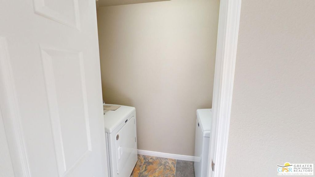 2869 La Cadena Court Property Photo 29