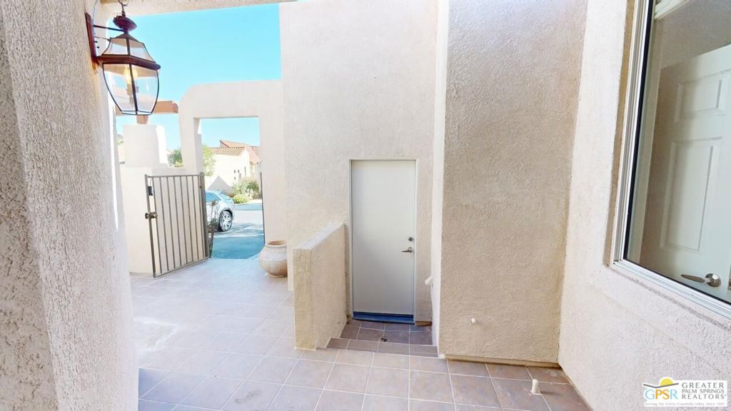 2869 La Cadena Court Property Photo 30