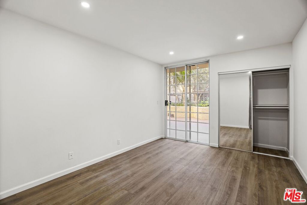 11711 Ohio Avenue 114 Property Photo 9