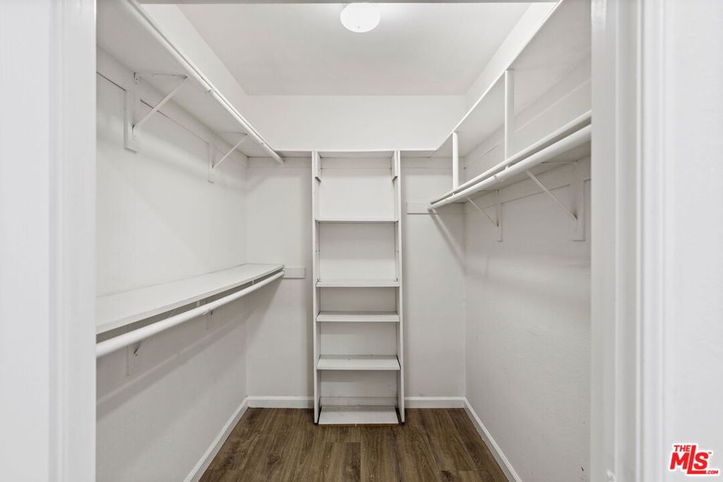 11711 Ohio Avenue 114 Property Photo 10