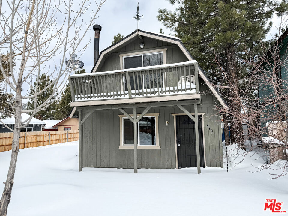 820 A Lane Property Photo