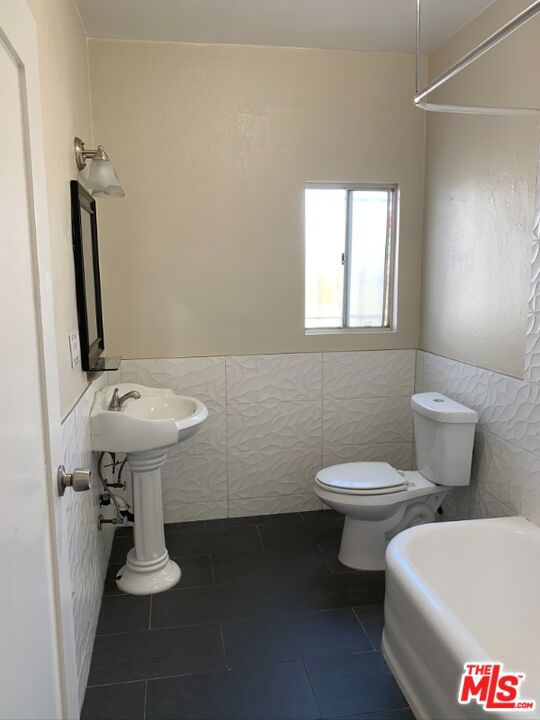 1912 7th Avenue 101 Property Photo 3