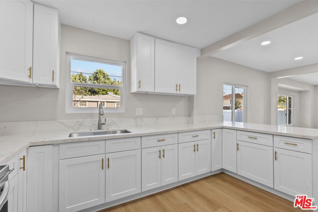 6157 Colfax Avenue Property Photo 9