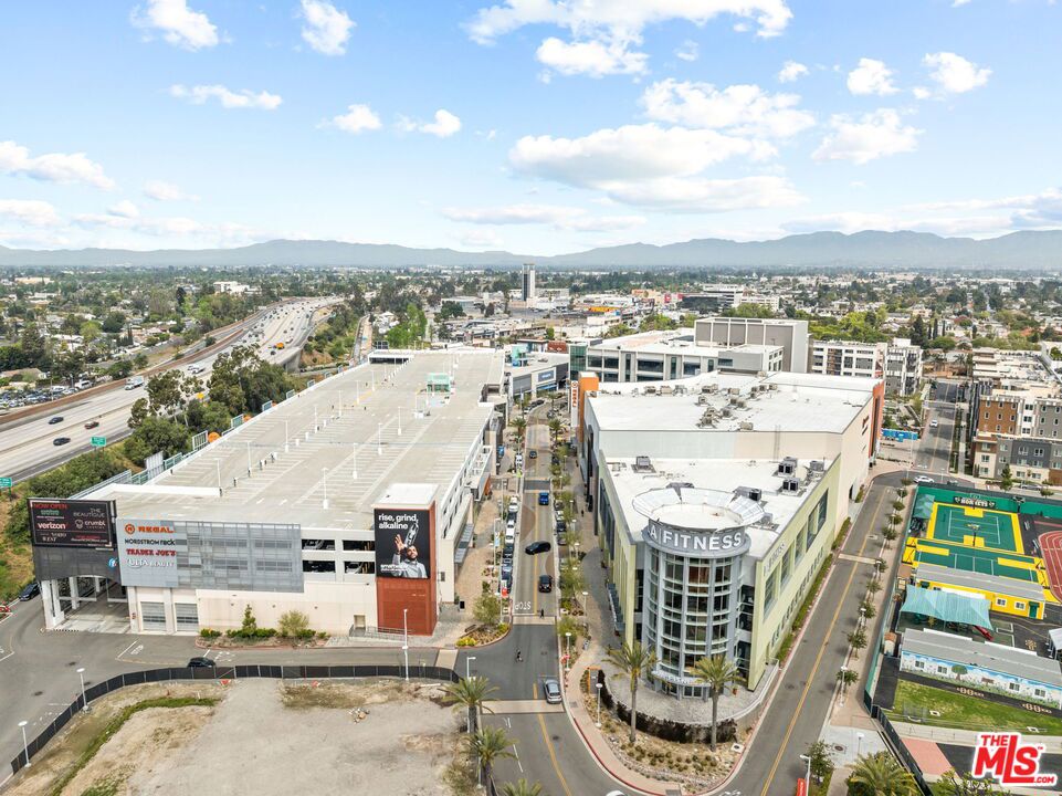 6157 Colfax Avenue Property Photo 30