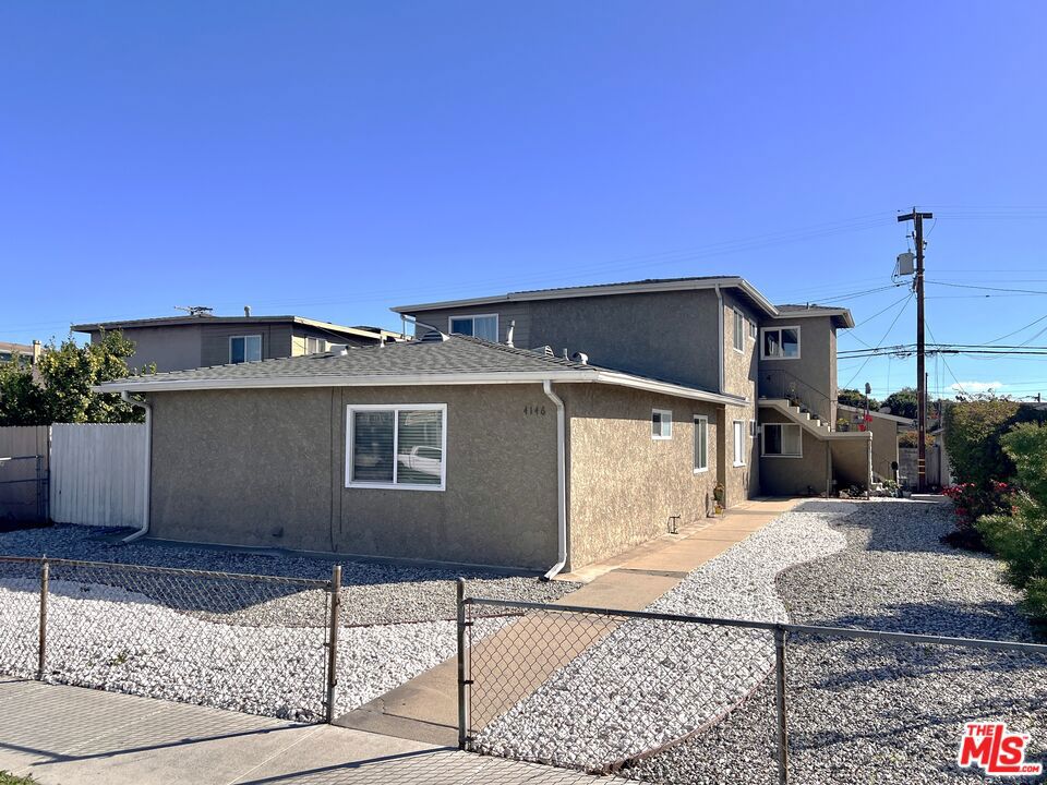4146 Redondo Beach Boulevard Property Photo 1