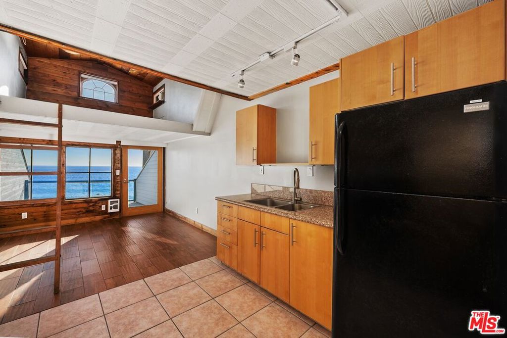 20006 Pacific Coast Highway A Property Photo 5