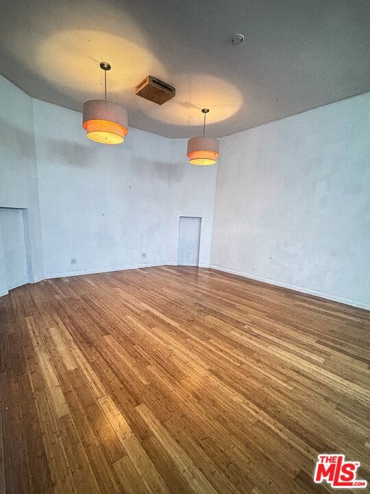 6527 West Boulevard Property Photo 2