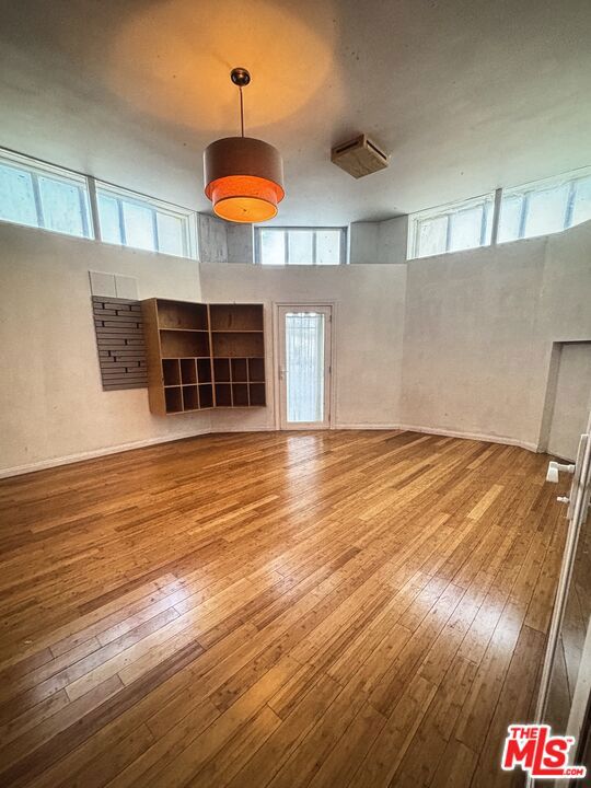 6527 West Boulevard Property Photo 3