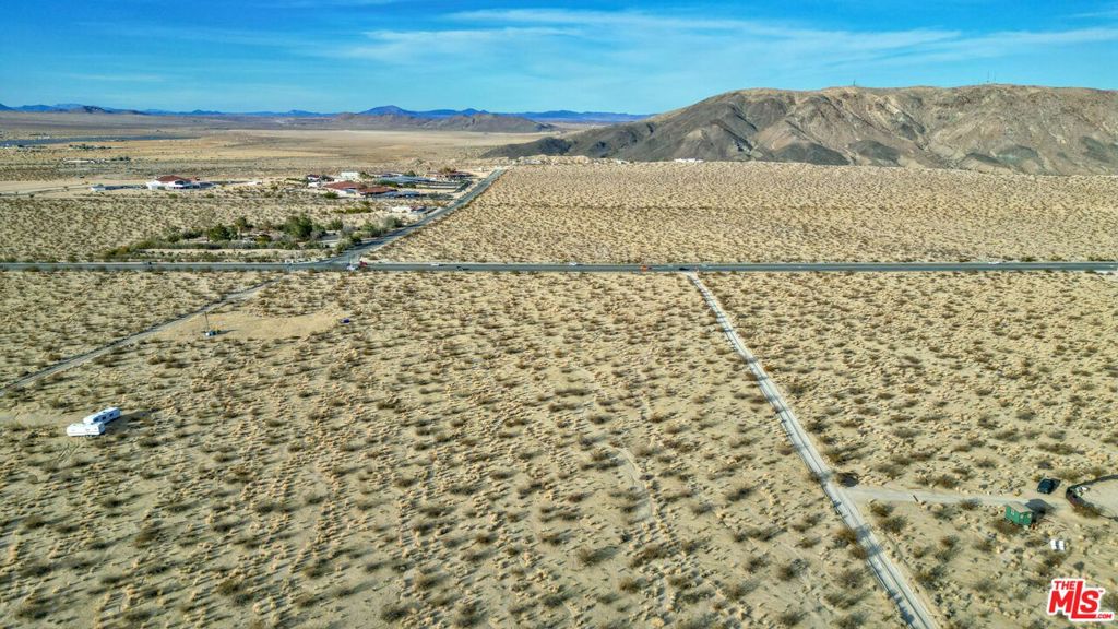 6658 El Rey Avenue Property Photo 2