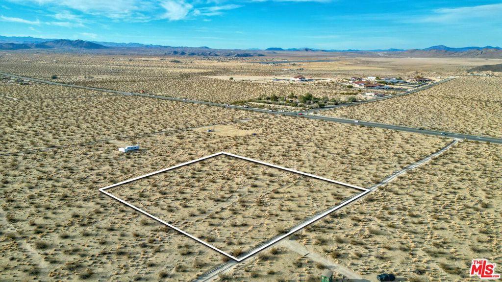 6658 El Rey Avenue Property Photo 4